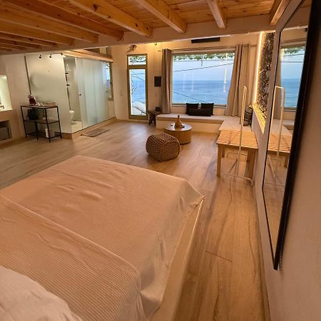 PlomariMichalelis Loft & Caveアパートメント エクステリア 写真