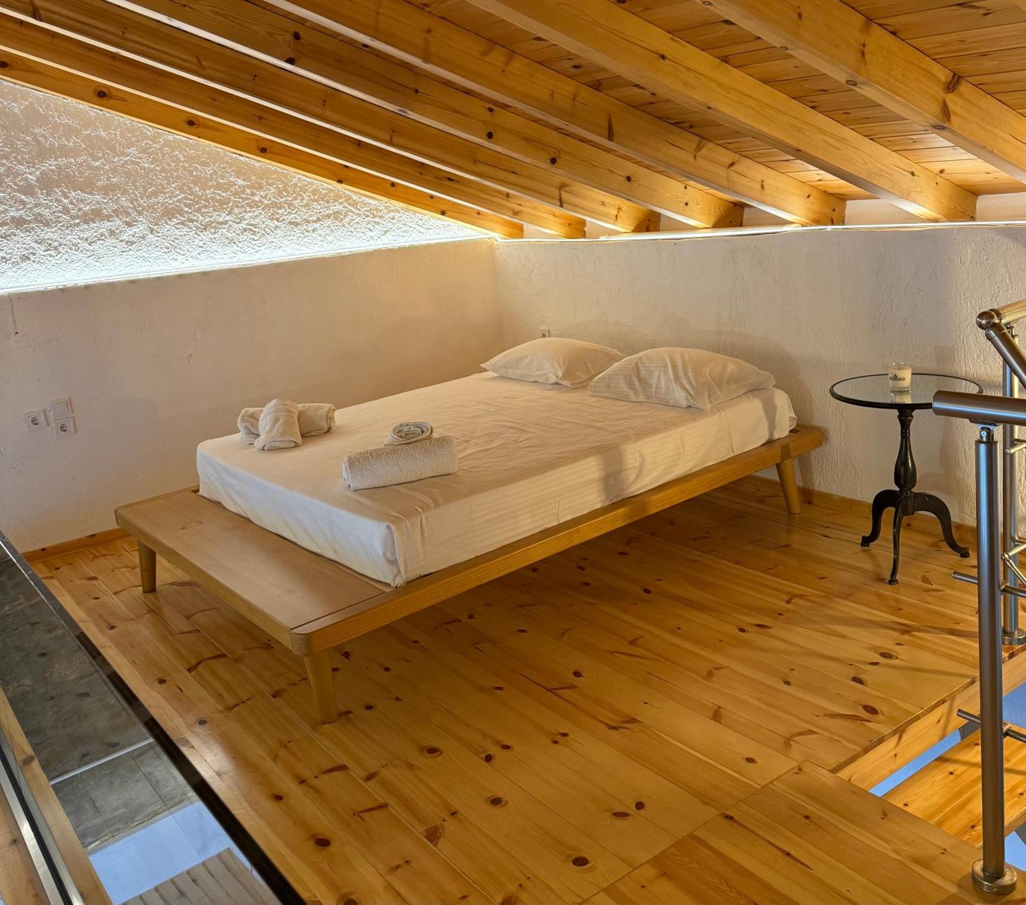 PlomariMichalelis Loft & Caveアパートメント エクステリア 写真
